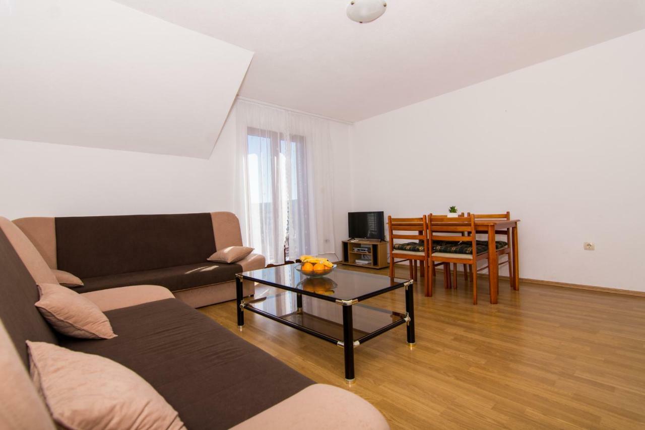 Apartments Jozic Seget Vranjica Eksteriør billede