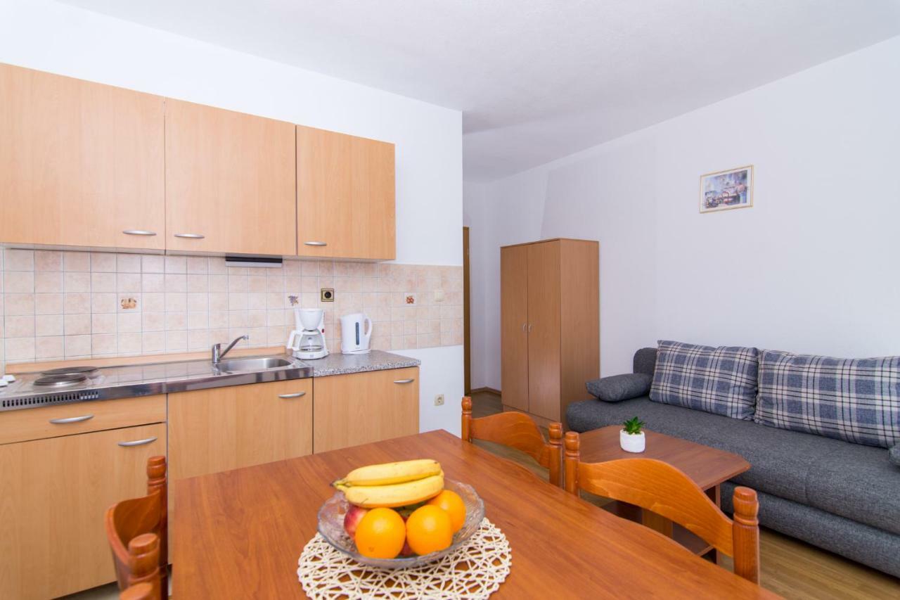 Apartments Jozic Seget Vranjica Eksteriør billede