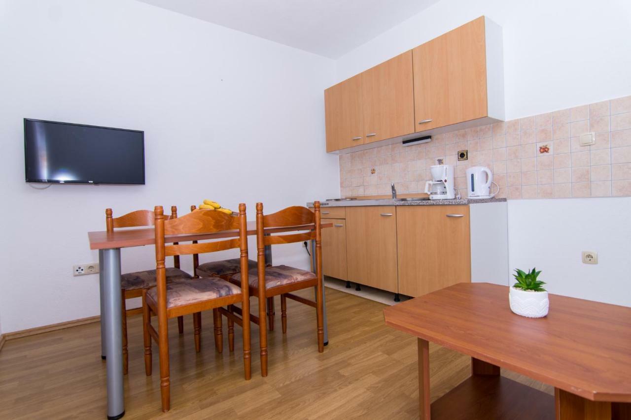 Apartments Jozic Seget Vranjica Eksteriør billede