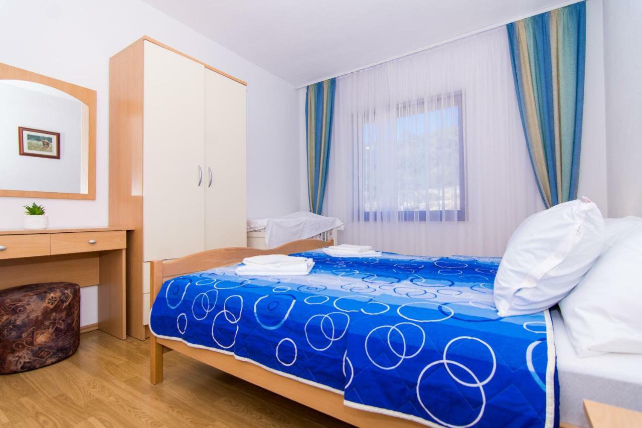 Apartments Jozic Seget Vranjica Eksteriør billede