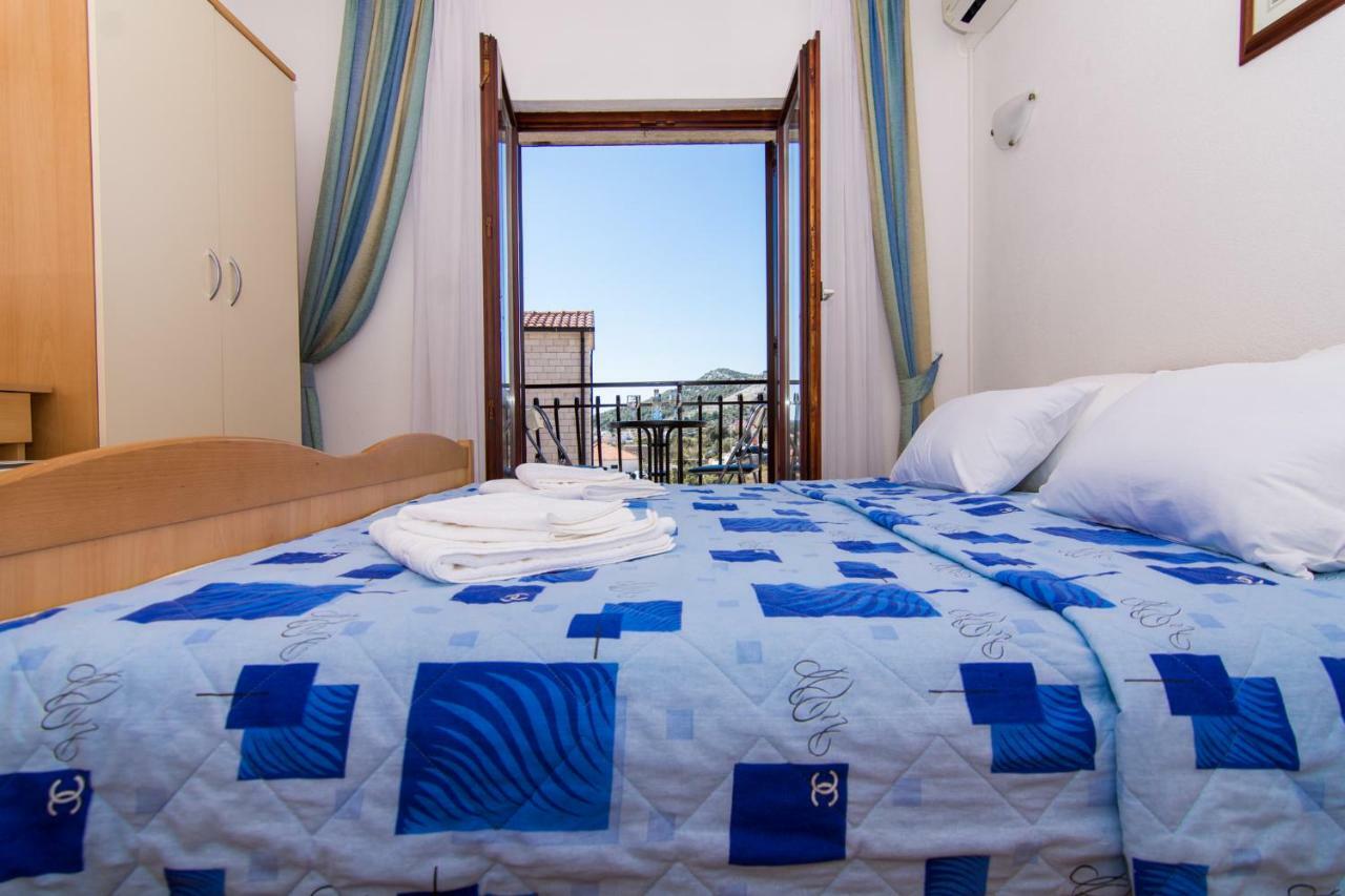 Apartments Jozic Seget Vranjica Eksteriør billede
