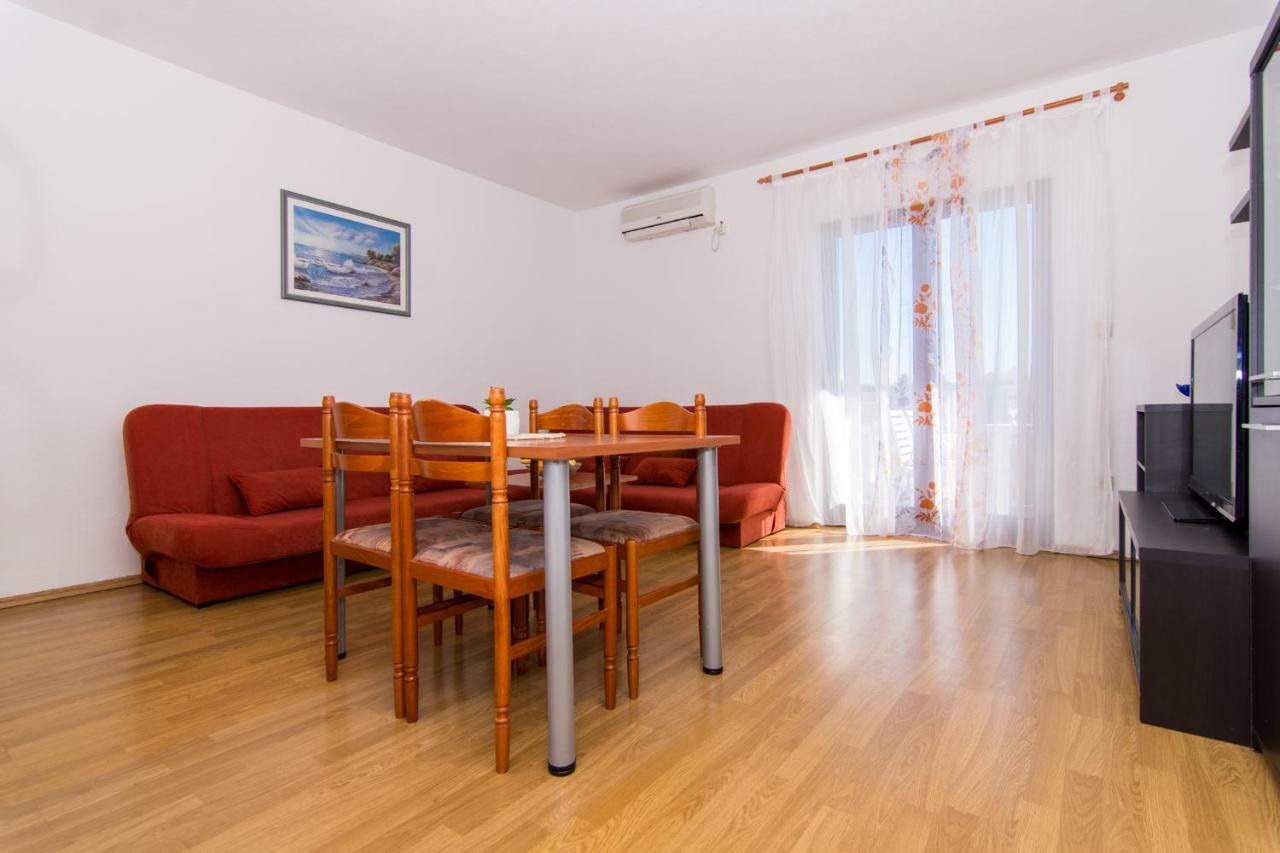 Apartments Jozic Seget Vranjica Eksteriør billede