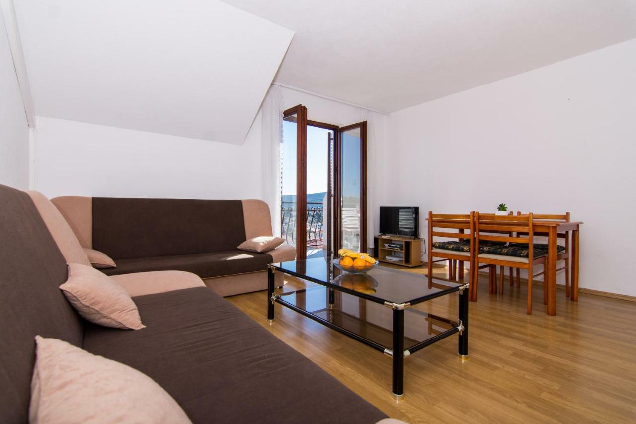 Apartments Jozic Seget Vranjica Eksteriør billede