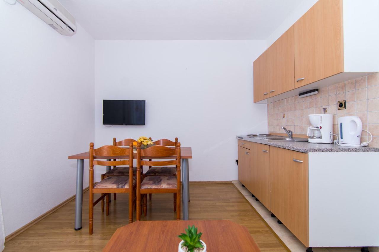 Apartments Jozic Seget Vranjica Eksteriør billede