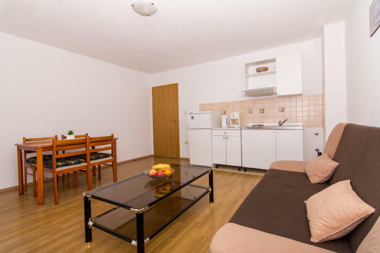 Apartments Jozic Seget Vranjica Eksteriør billede
